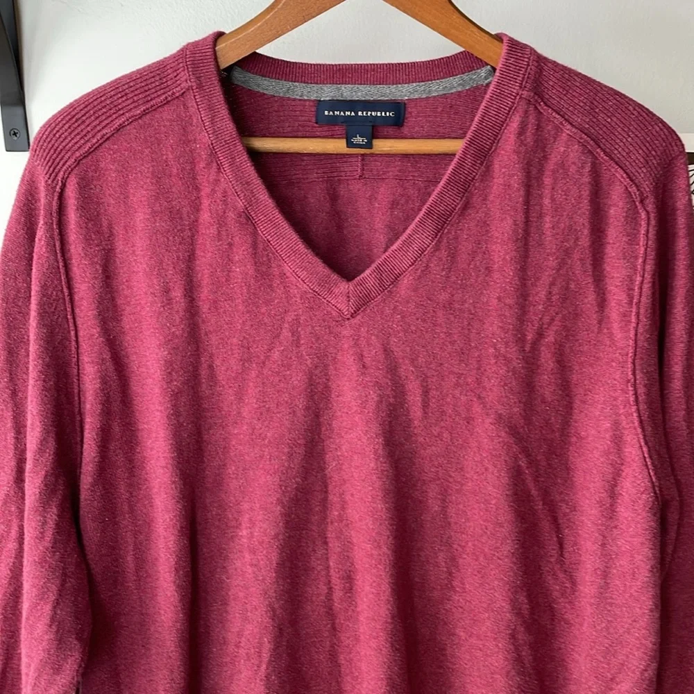 Banana Republic Burgundy Red Lightweight Cotton V Neck Sweater Size Large
